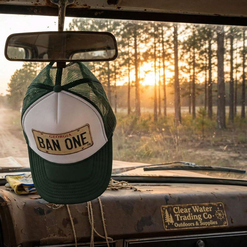Casquette de camionneur Georgia BAN ONE avec plaque d’immatriculation vintage | Clear Water Trading Co.