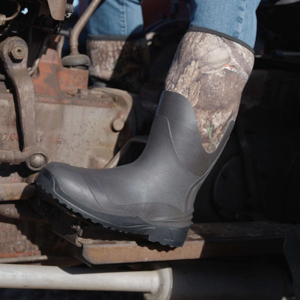 TREAD-LITE 16" Rubber Neoprene Knee Boot | Clear Water Trading Co. - Clear Water Trading Co.