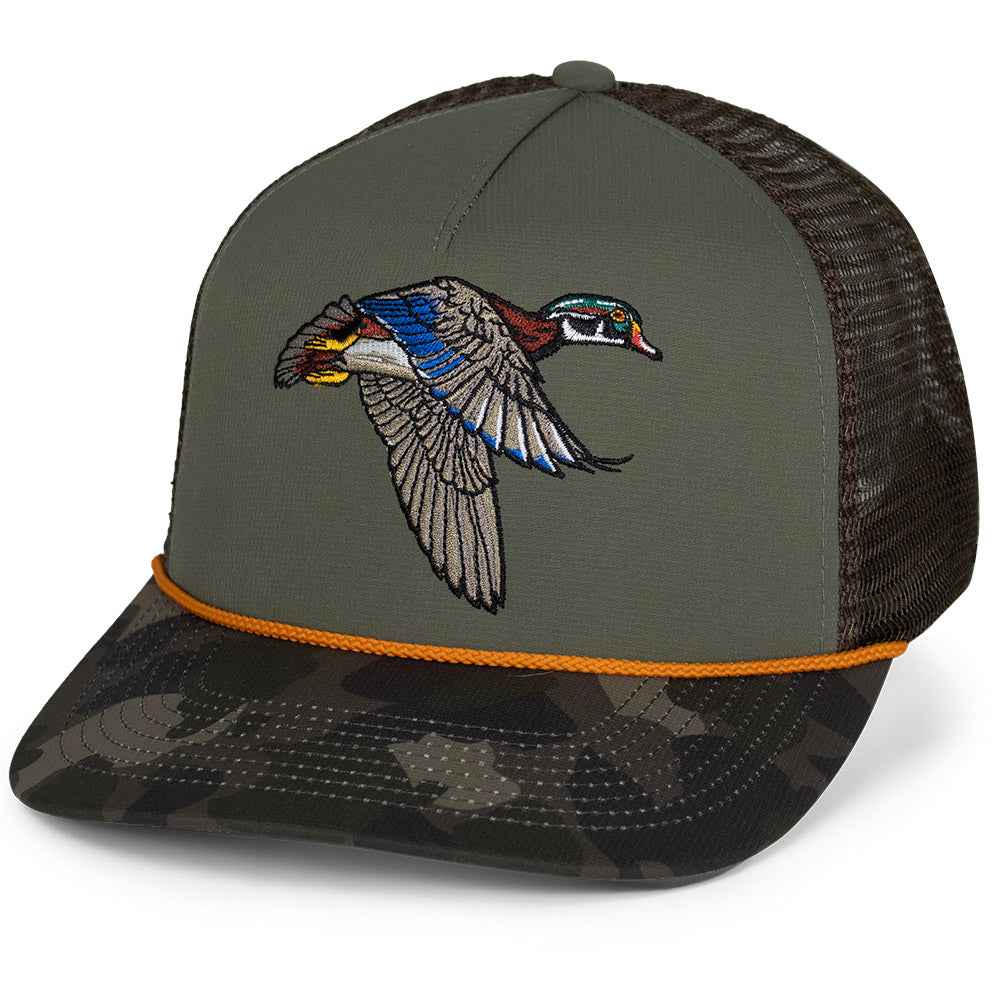 Flying Wood Duck Trucker Hat – Stylish 5-Panel Design