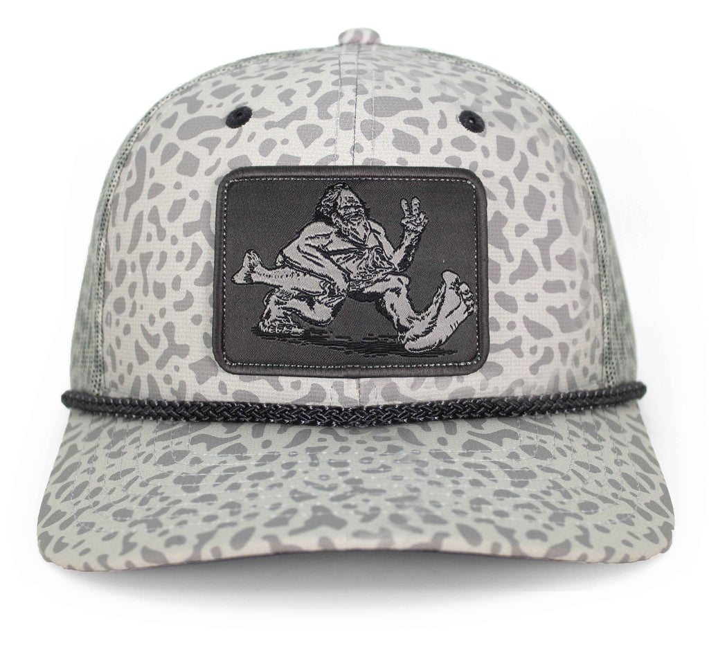 Vintage Bigfoot Bass Squatch Fishing Snap-Back 6-Panel Rope Cap