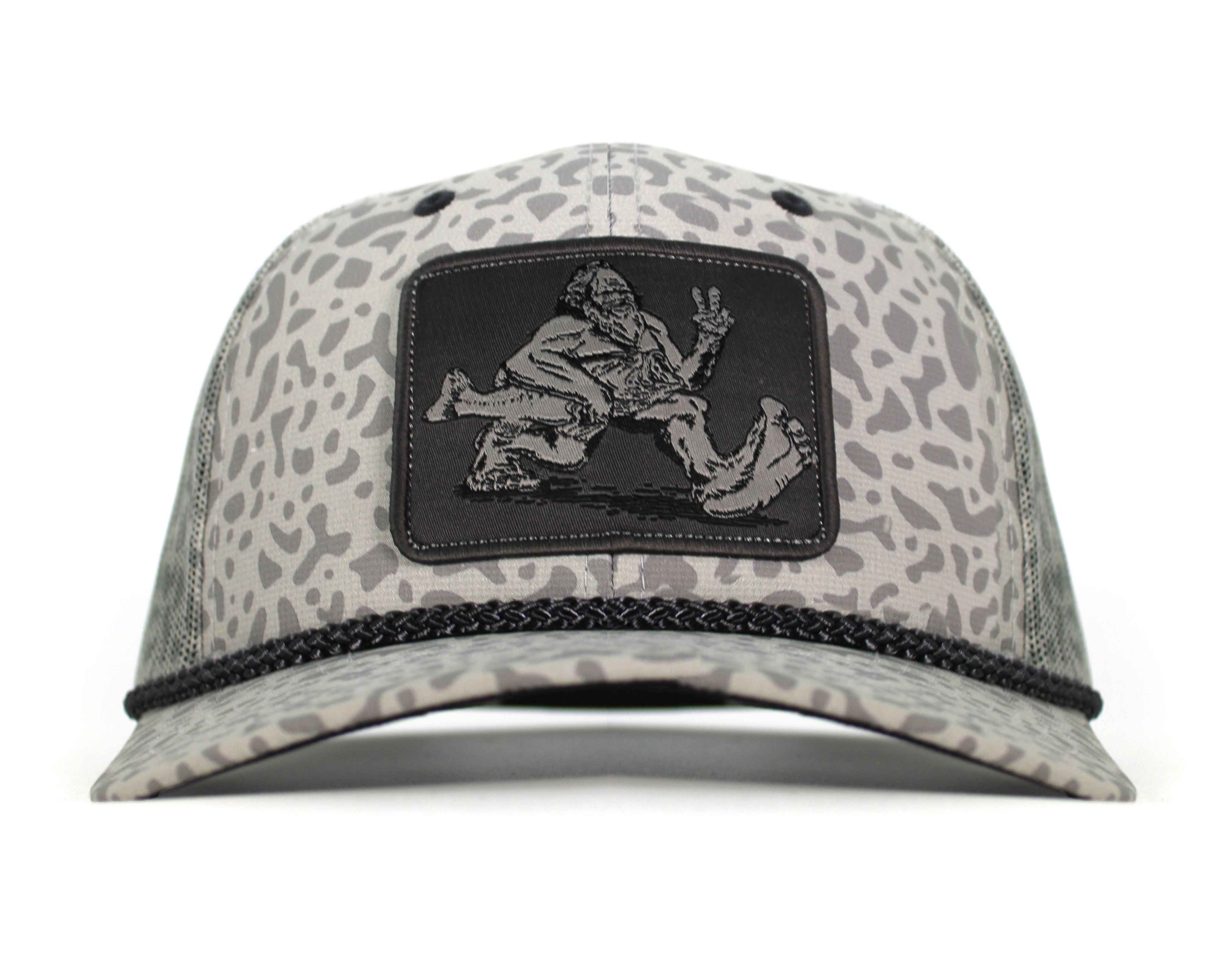 Vintage Bigfoot Bass Squatch Fishing Snap-Back 6-Panel Rope Cap