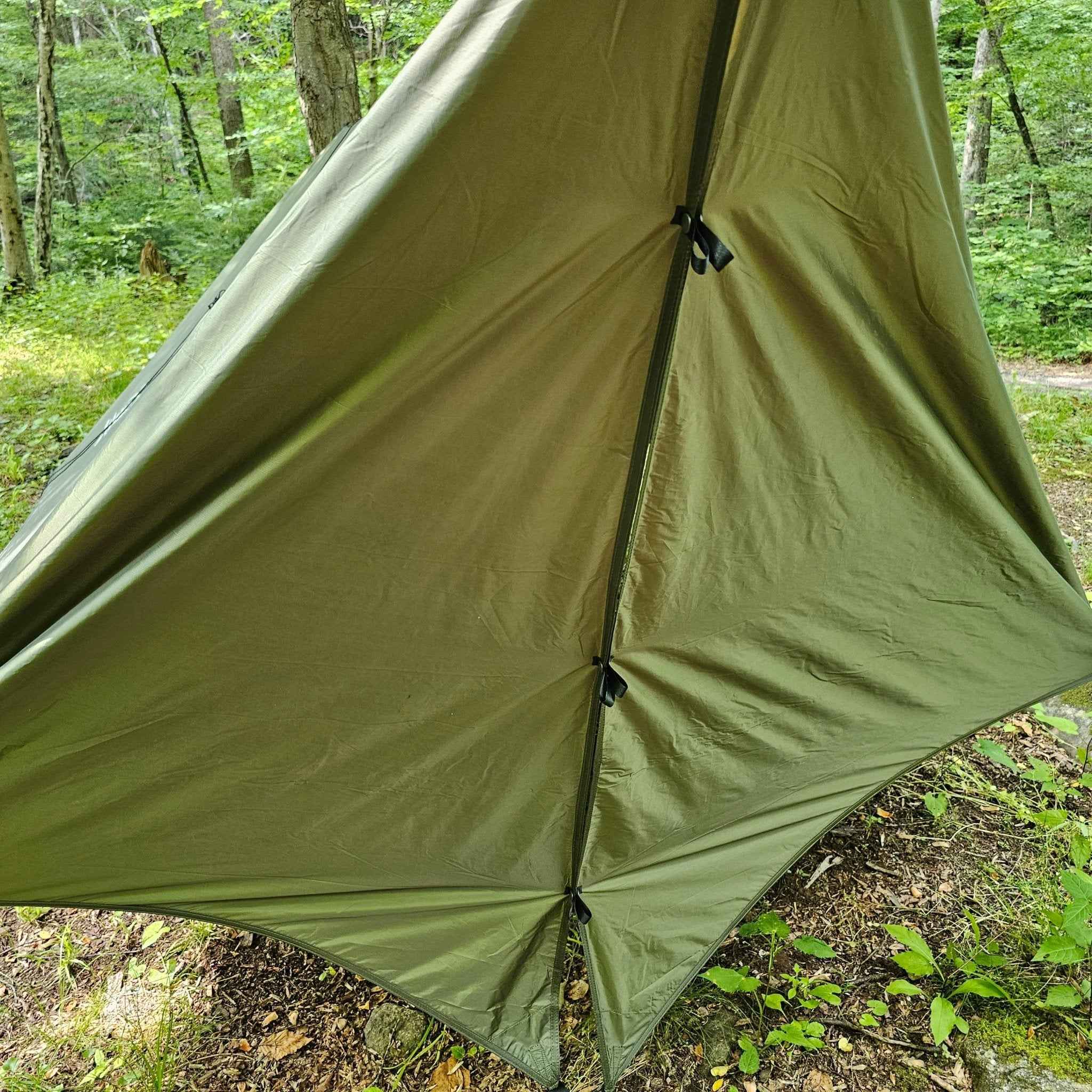 raiffeisenbank tarp Rugged Country Hideaway All-Weather Tarp Shelter for Camping and Backpacking
