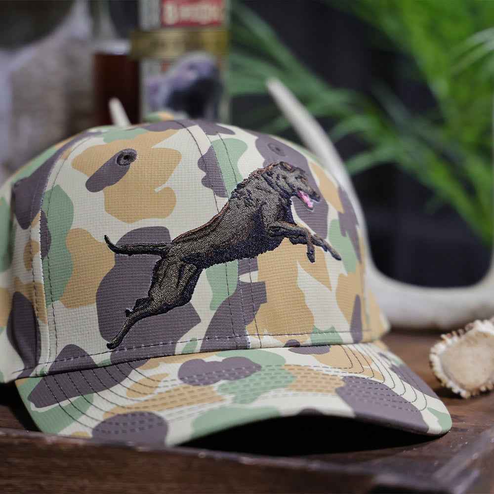 Chocolate Lab Vintage Camo Cap - 6-Panel Riverside Design