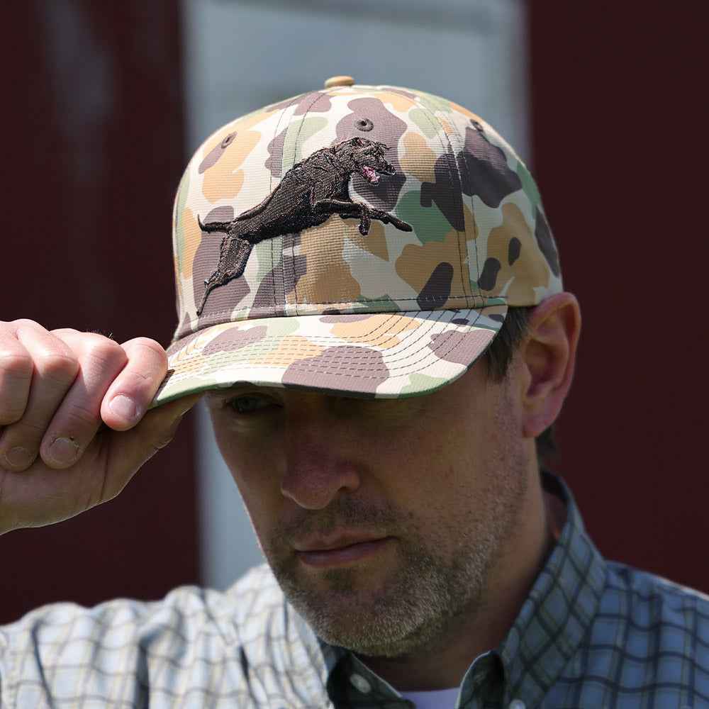 Chocolate Lab Vintage Camo Cap - 6-Panel Riverside Design
